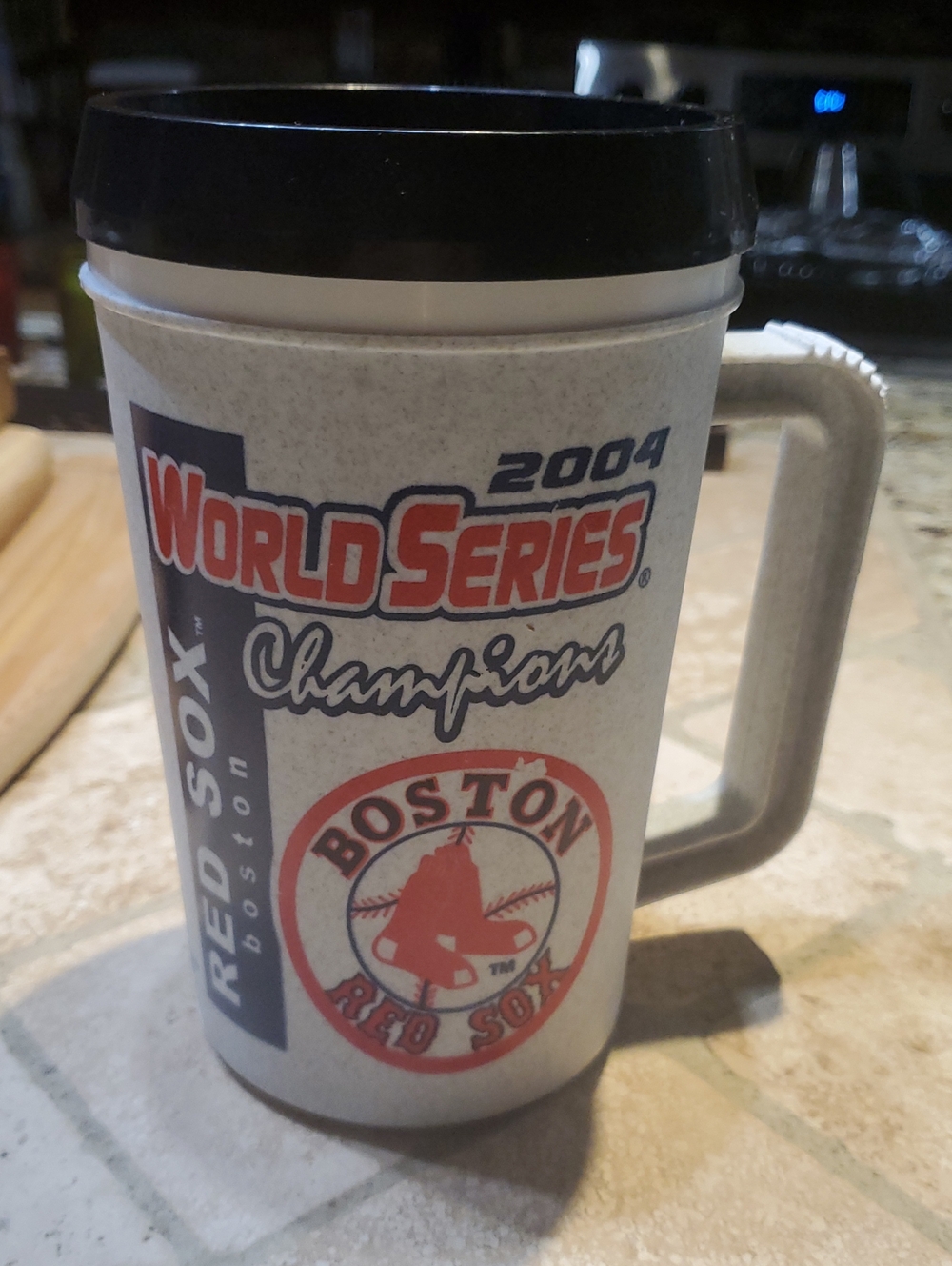 2004 BOSTON RED SOX World Champions Insulated Travel Mug With Lid *New* 22 Oz.